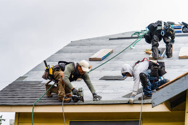 Professional Gutter Installation technician working in Frisco, CO